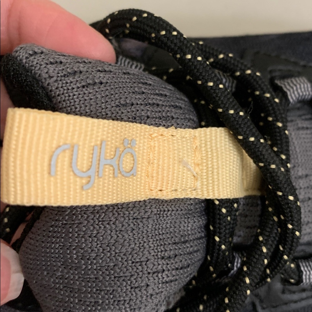 Ryka Taiga Trail Black Hiking Sneakers Shoes Women’s Size 7 Performance Rubber - Picture 10 of 14